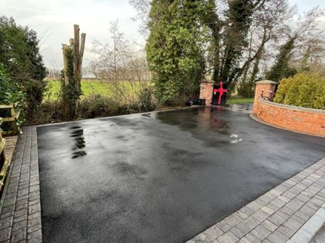 driveway-cleaning-11